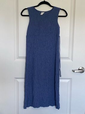 Vintage Women’s Sleeveless Blue Textured Midi Dress and Top Set